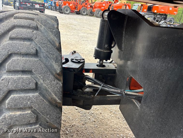 image for item EA4759 2005 JLG 860SJ boom lift