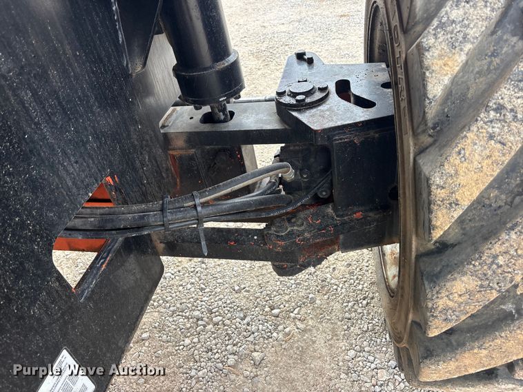 image for item EA4759 2005 JLG 860SJ boom lift