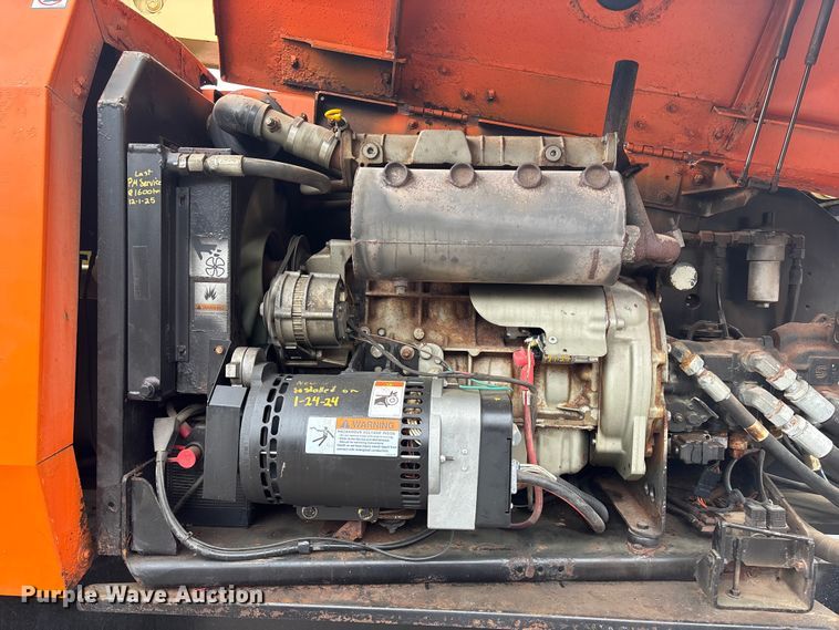 image for item EA4759 2005 JLG 860SJ boom lift