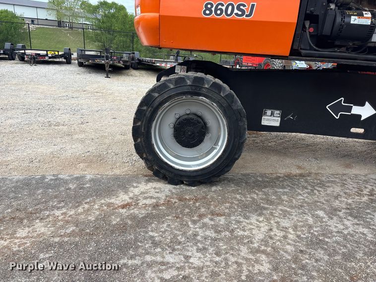 image for item EA4759 2005 JLG 860SJ boom lift
