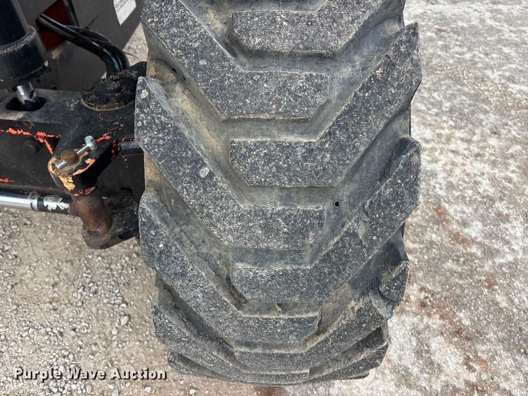 image for item EA4759 2005 JLG 860SJ boom lift