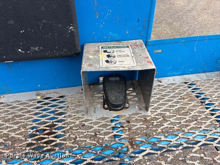 image for item EA4760 2011 Genie Z-45/25J boom lift