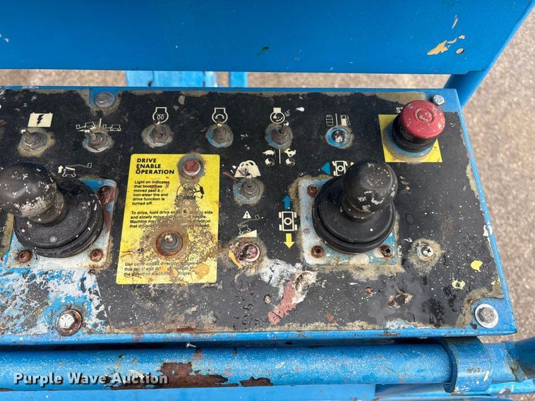 image for item EA4760 2011 Genie Z-45/25J boom lift