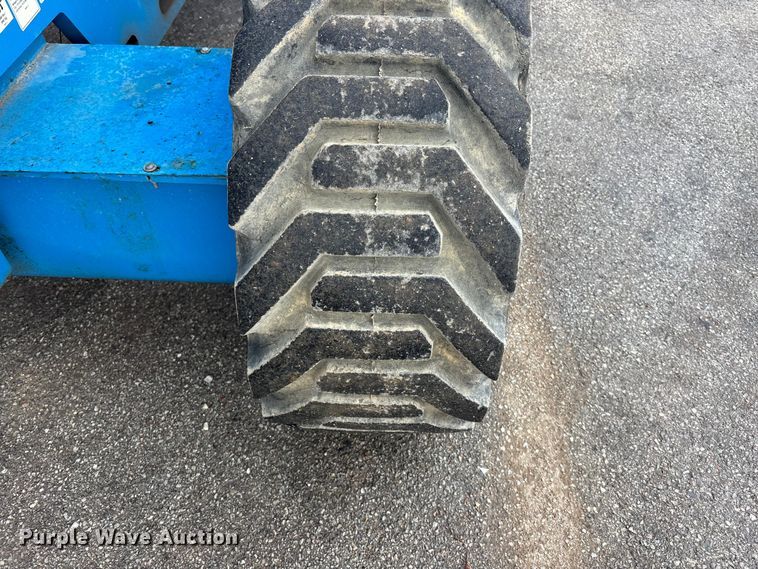 image for item EA4760 2011 Genie Z-45/25J boom lift