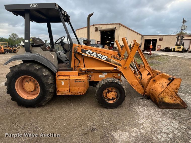 image for item EA4762 2011 Case 570MXT Series 3 landscape tractor