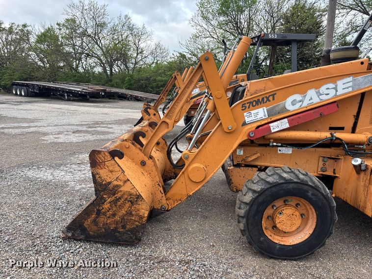 image for item EA4762 2011 Case 570MXT Series 3 landscape tractor