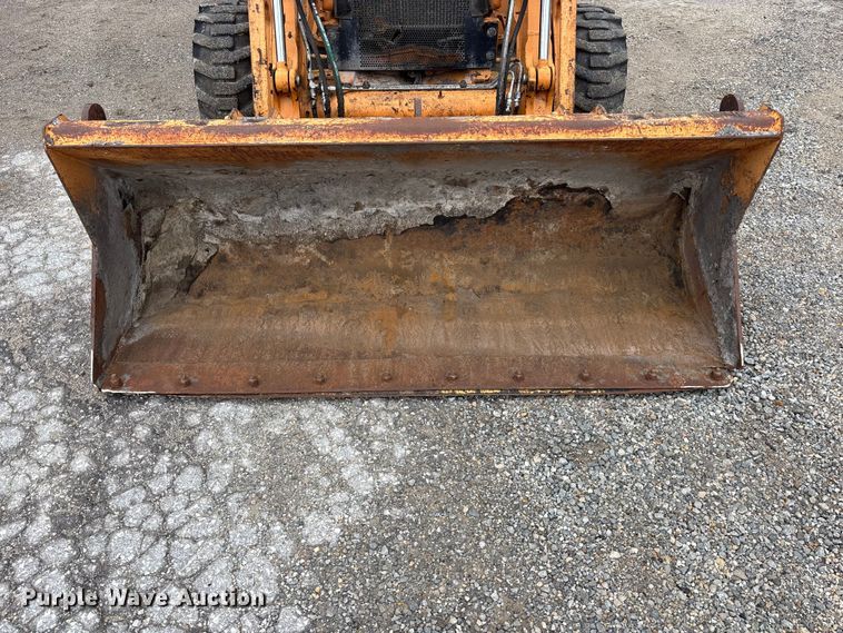 image for item EA4762 2011 Case 570MXT Series 3 landscape tractor