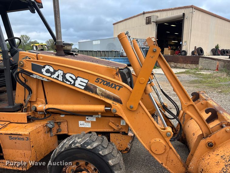 image for item EA4762 2011 Case 570MXT Series 3 landscape tractor