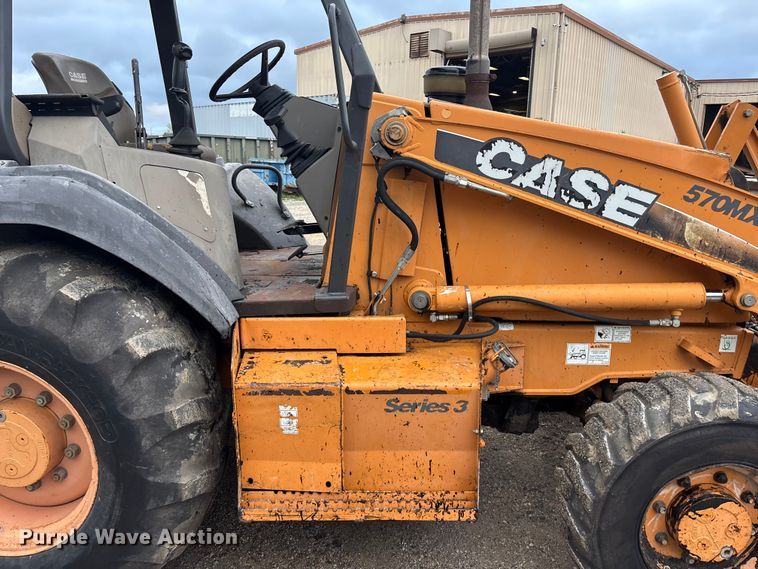 image for item EA4762 2011 Case 570MXT Series 3 landscape tractor