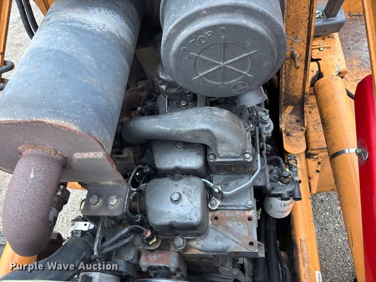 image for item EA4762 2011 Case 570MXT Series 3 landscape tractor