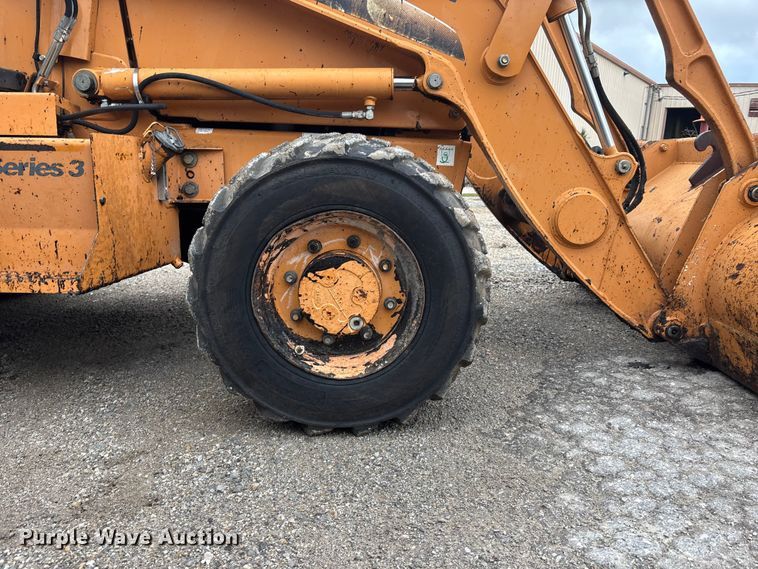 image for item EA4762 2011 Case 570MXT Series 3 landscape tractor