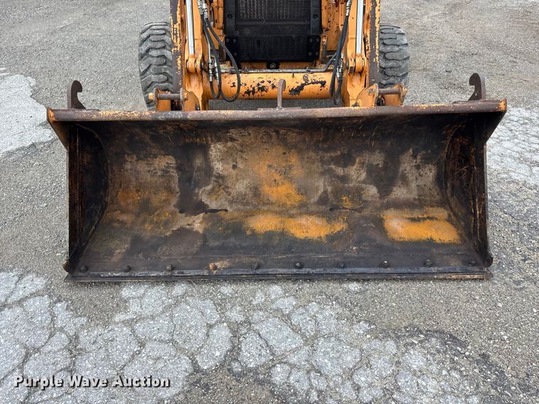 image for item EA4763 2007 Case 570 MXT landscape tractor