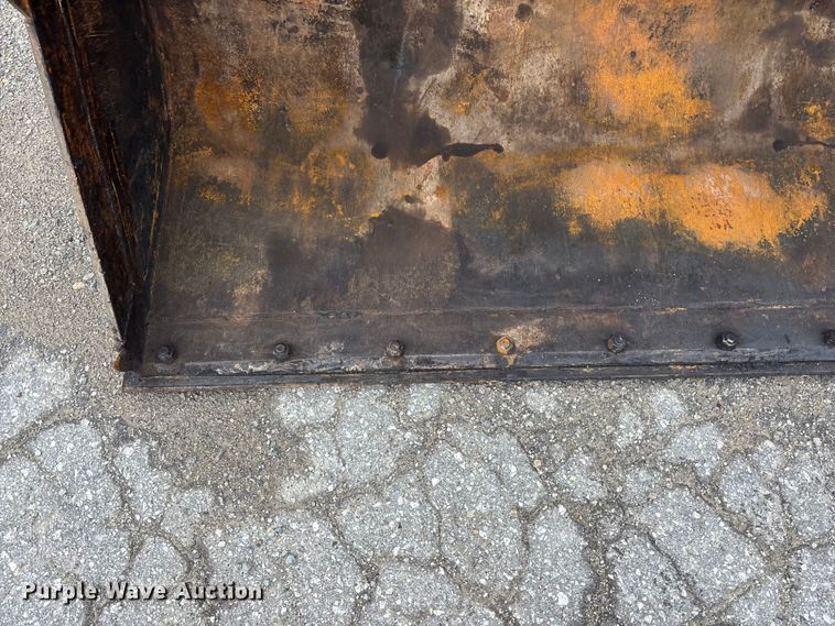 image for item EA4763 2007 Case 570 MXT landscape tractor