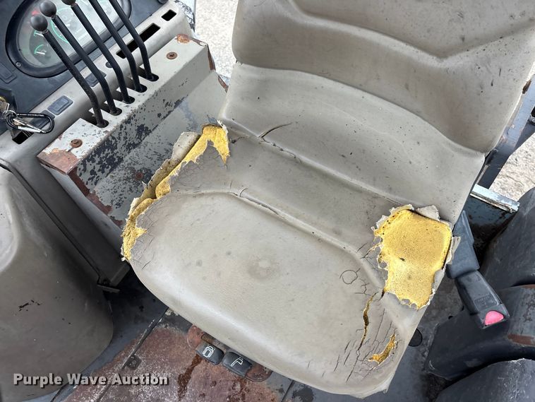 image for item EA4763 2007 Case 570 MXT landscape tractor