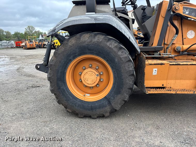 image for item EA4763 2007 Case 570 MXT landscape tractor