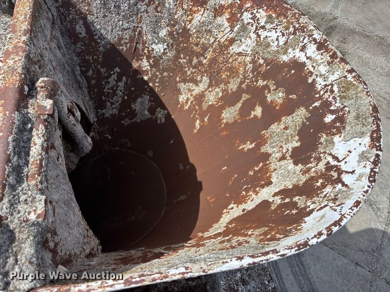 image for item EA4764 1988 International F2574 ready mix truck