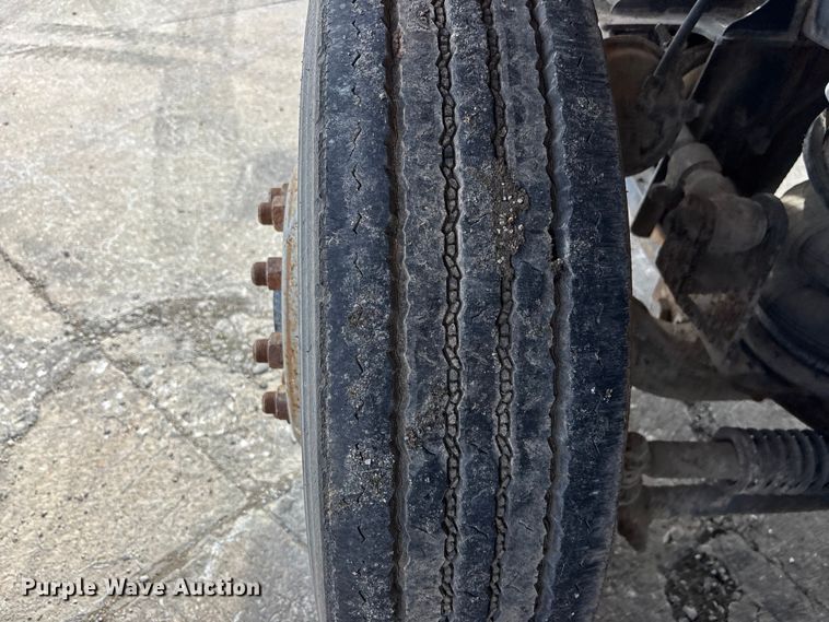 image for item EA4764 1988 International F2574 ready mix truck