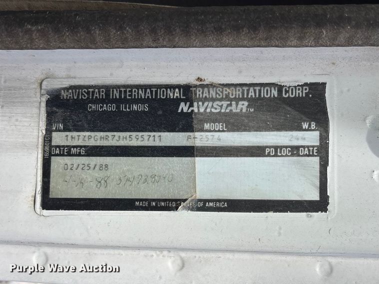 image for item EA4764 1988 International F2574 ready mix truck