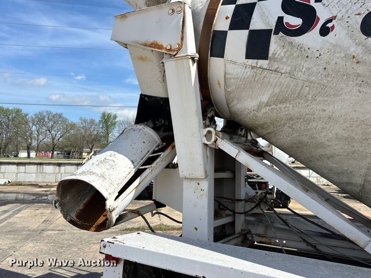 image for item EA4766 1985 Ford LT8000 ready mix truck