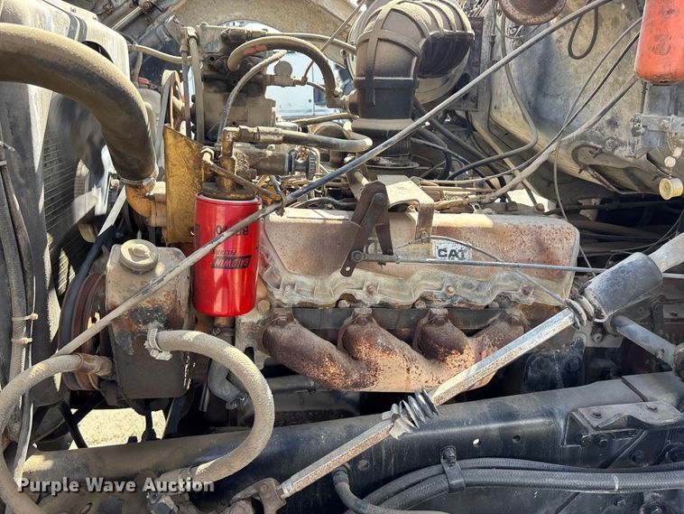 image for item EA4766 1985 Ford LT8000 ready mix truck