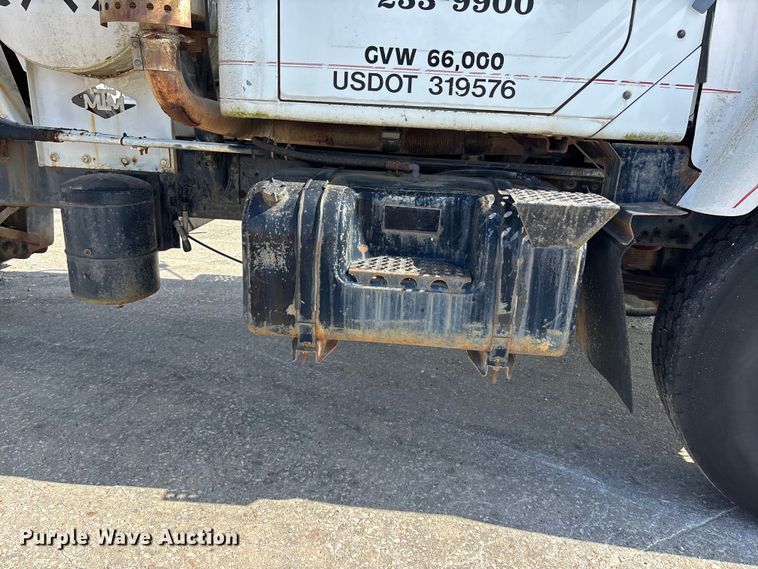 image for item EA4768 1990 International F2574 ready mix truck