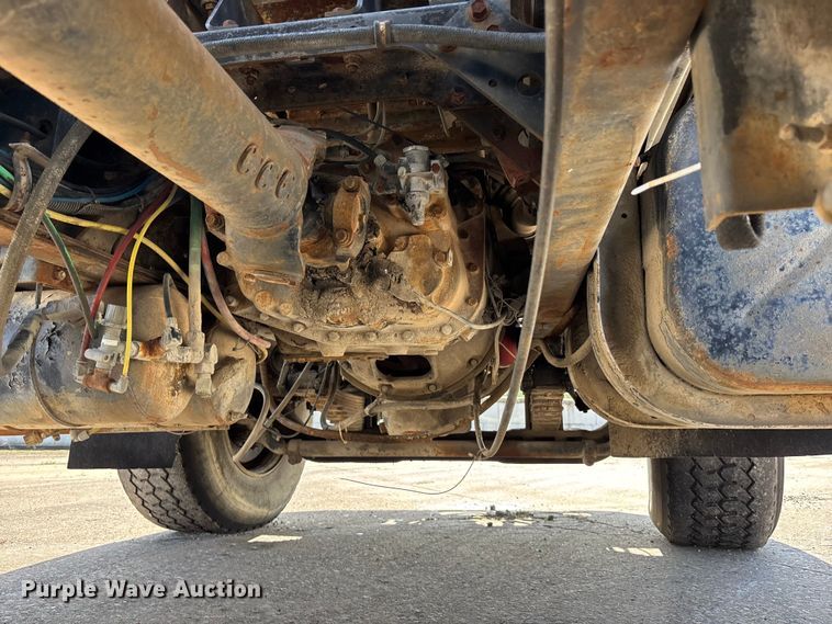 image for item EA4768 1990 International F2574 ready mix truck