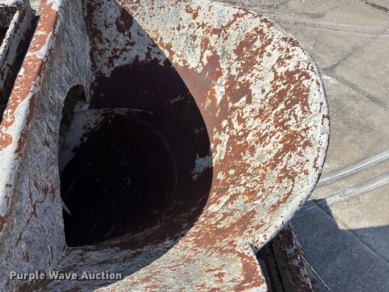 image for item EA4768 1990 International F2574 ready mix truck