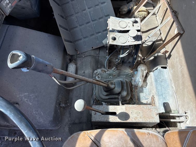 image for item EA4768 1990 International F2574 ready mix truck