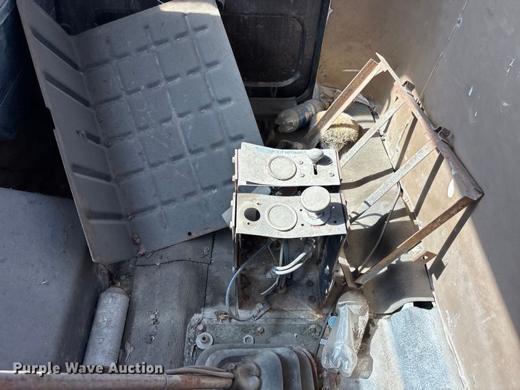 image for item EA4768 1990 International F2574 ready mix truck