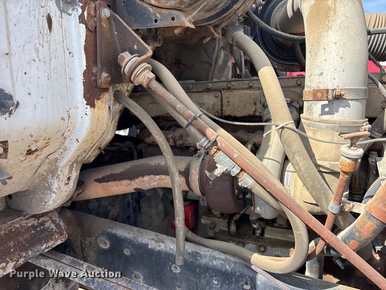 image for item EA4768 1990 International F2574 ready mix truck