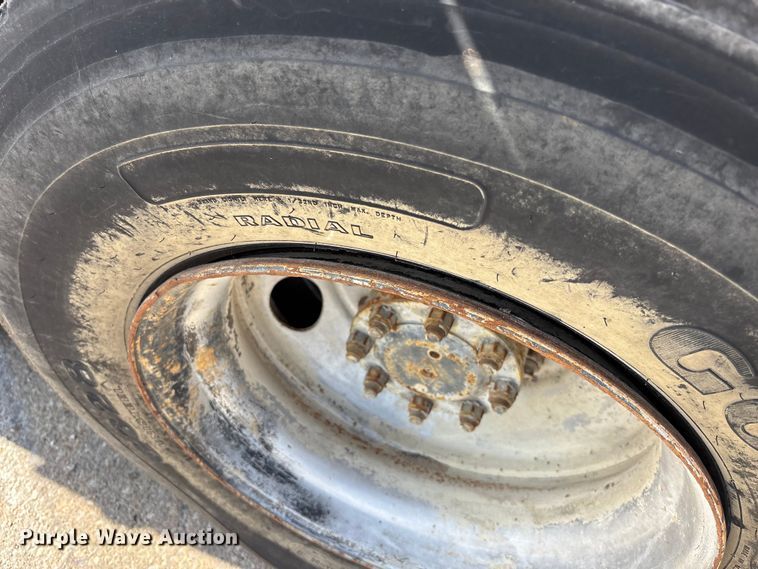 image for item EA4768 1990 International F2574 ready mix truck