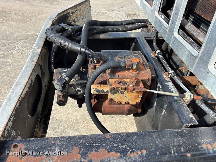 image for item EA4769 1988 International F2574 ready mix truck