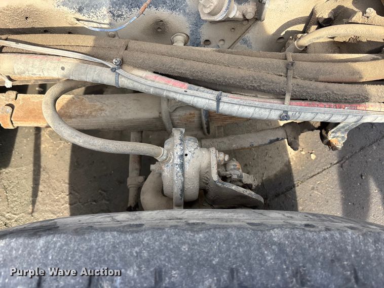 image for item EA4769 1988 International F2574 ready mix truck