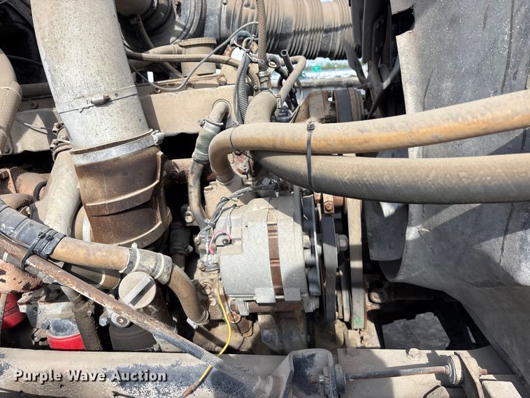 image for item EA4769 1988 International F2574 ready mix truck