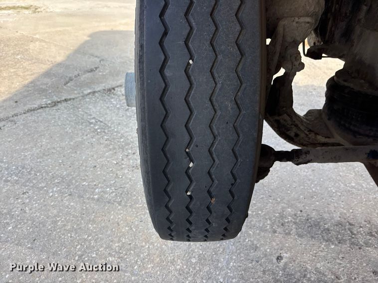 image for item EA4769 1988 International F2574 ready mix truck