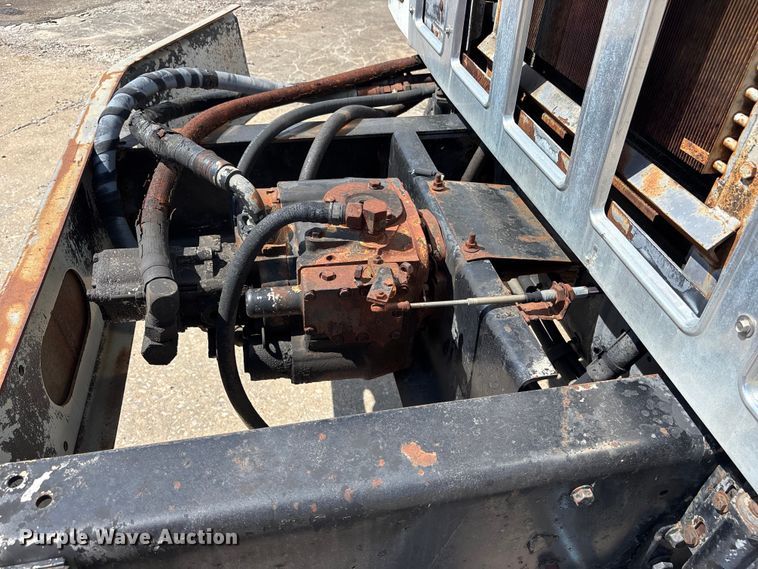 image for item EA4774 1988 International F2574 ready mix truck