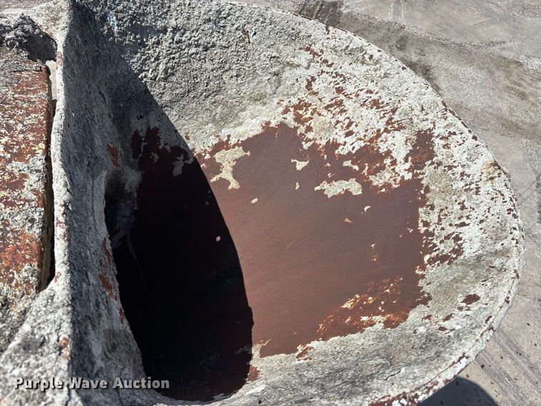 image for item EA4774 1988 International F2574 ready mix truck