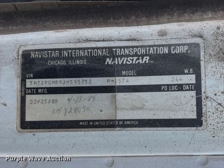 image for item EA4774 1988 International F2574 ready mix truck