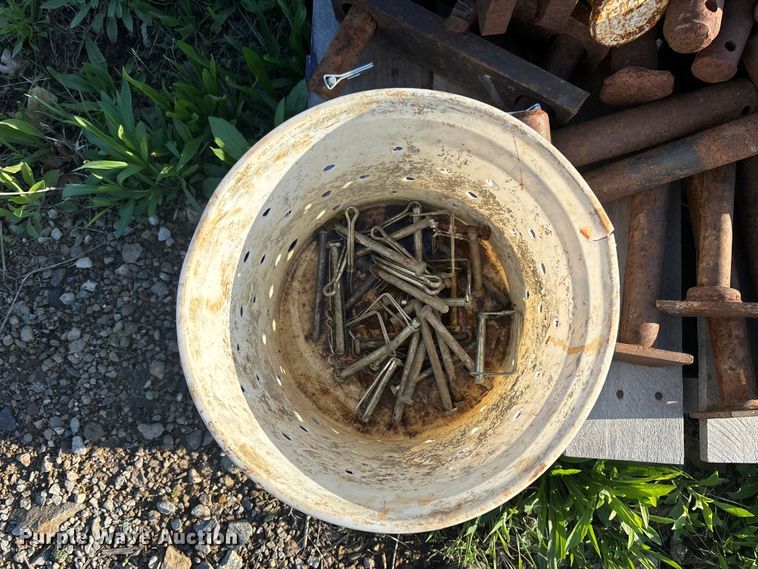 image for item EA4782 Approximately 59 trench box spreader bars