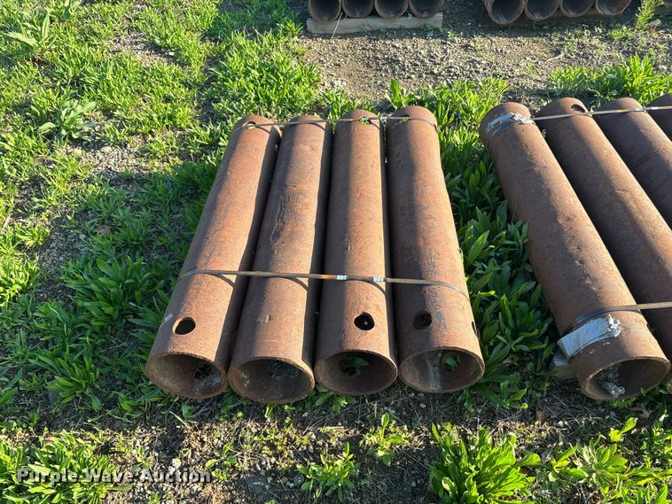 image for item EA4782 Approximately 59 trench box spreader bars
