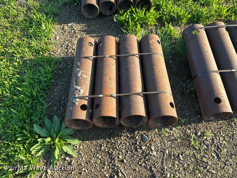image for item EA4782 Approximately 59 trench box spreader bars