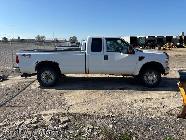 image for item EA4783 2008 Ford F250 Ext. Cab pickup truck