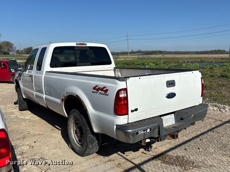 image for item EA4783 2008 Ford F250 Ext. Cab pickup truck