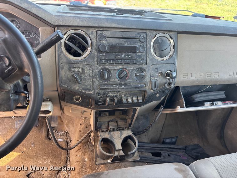 image for item EA4783 2008 Ford F250 Ext. Cab pickup truck