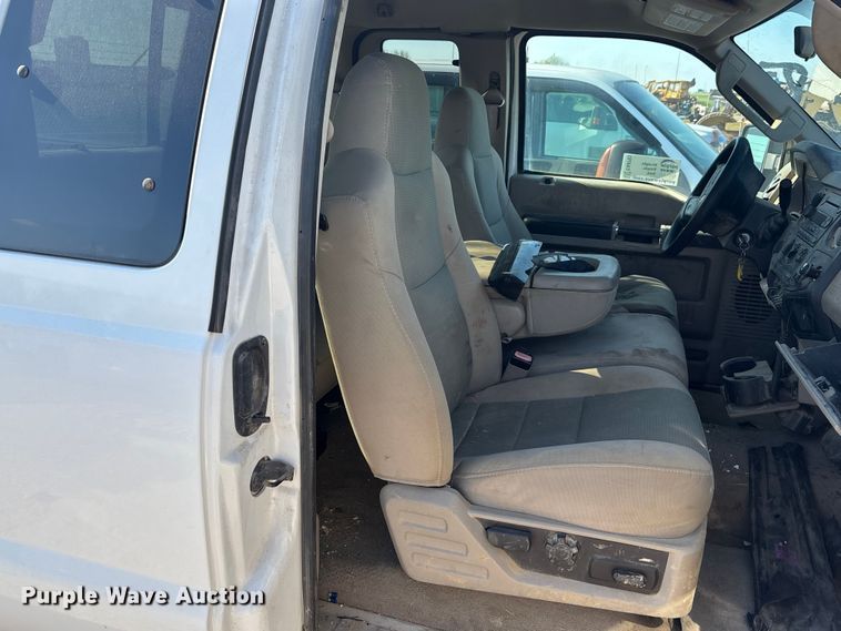 image for item EA4783 2008 Ford F250 Ext. Cab pickup truck