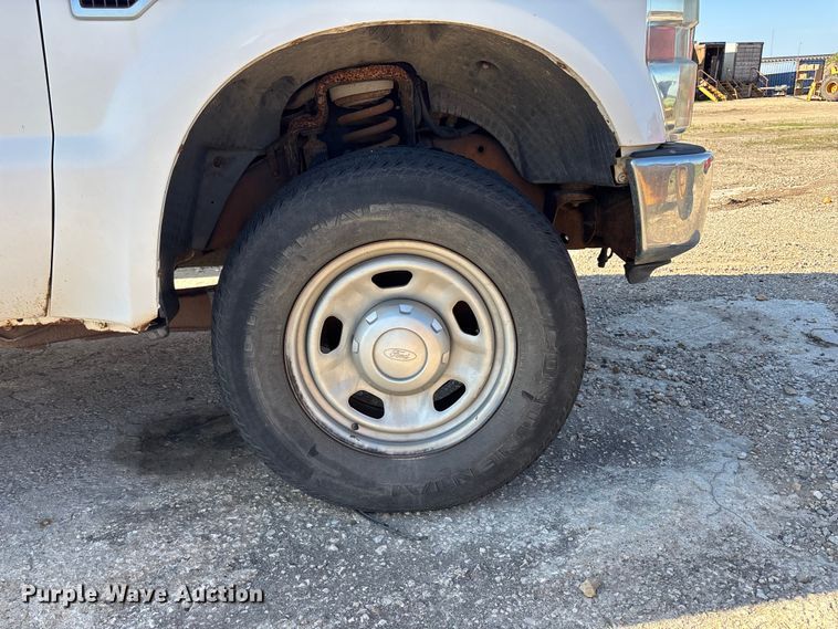 image for item EA4783 2008 Ford F250 Ext. Cab pickup truck