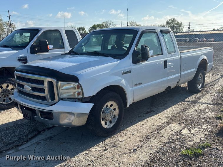 2005 Ford F250 Ext. Cab pickup truck