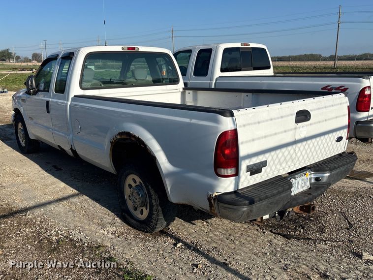 image for item EA4784 2005 Ford F250 Ext. Cab pickup truck