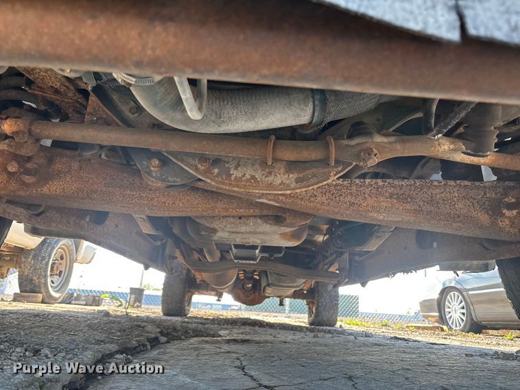 image for item EA4784 2005 Ford F250 Ext. Cab pickup truck