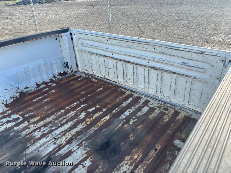 image for item EA4784 2005 Ford F250 Ext. Cab pickup truck
